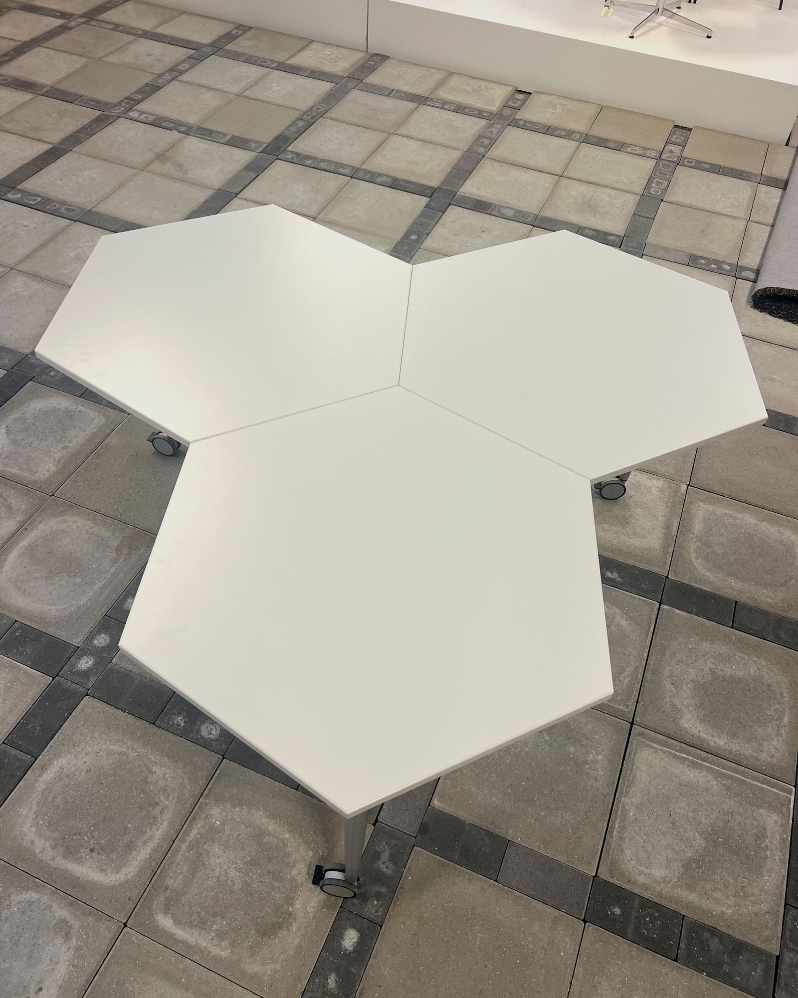 Kinnarps Trixagon-bord